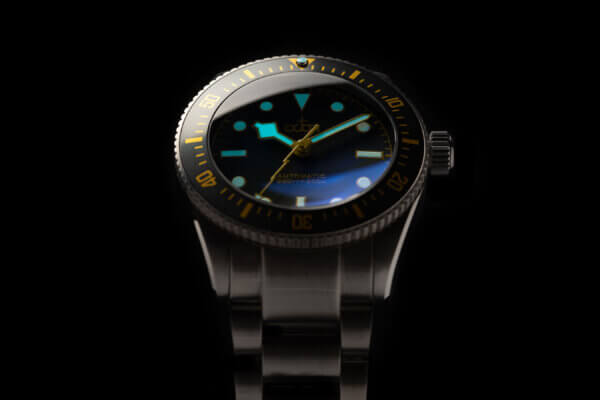 Meteor Grey Watch with Stainless Steel Bracelet - Image 3