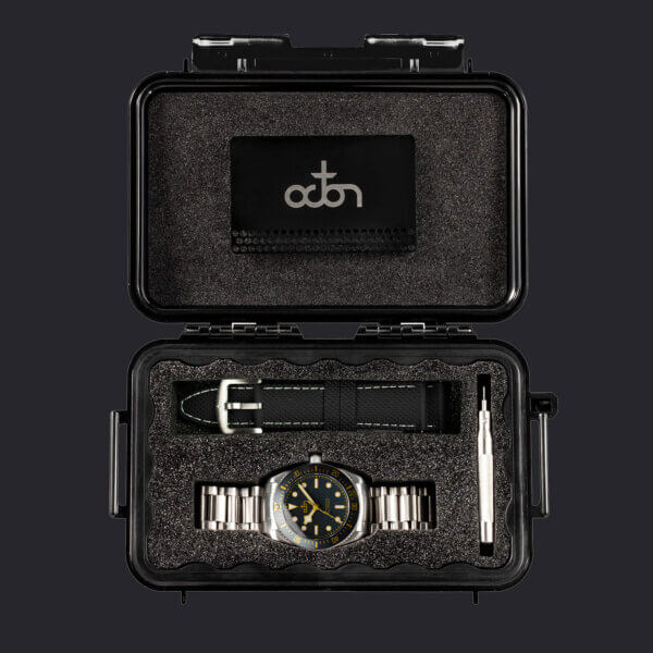 Meteor Grey Watch with Stainless Steel Bracelet - Image 7