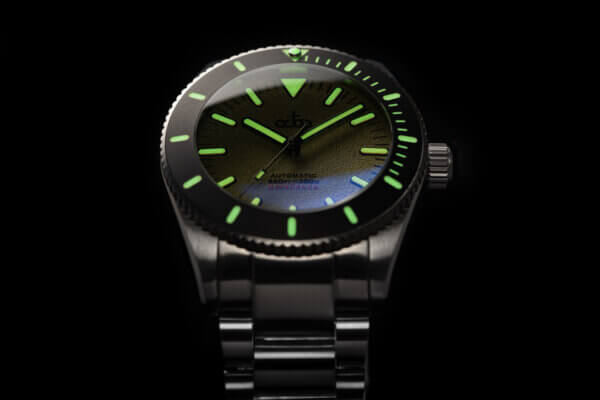 Havsörnen – Moss Green Watch with Stainless Steel Bracelet - Image 3