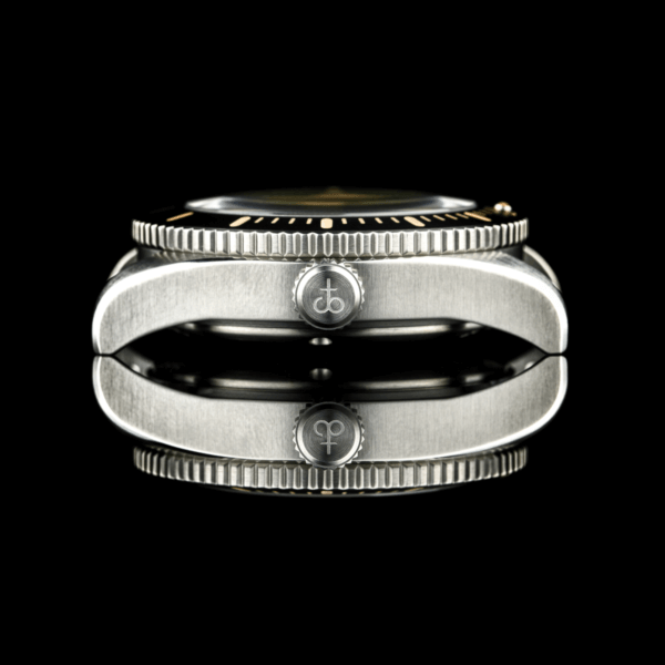 Havsörnen – Moss Green Watch with Stainless Steel Bracelet - Image 6